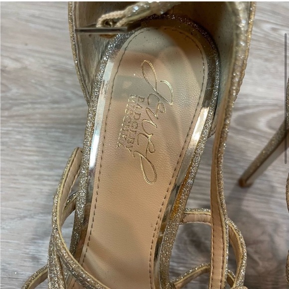 NWOT Gold Sparkle Crisscross Strap Jewels by Badgley Mischka Heels - Picture 10 of 10